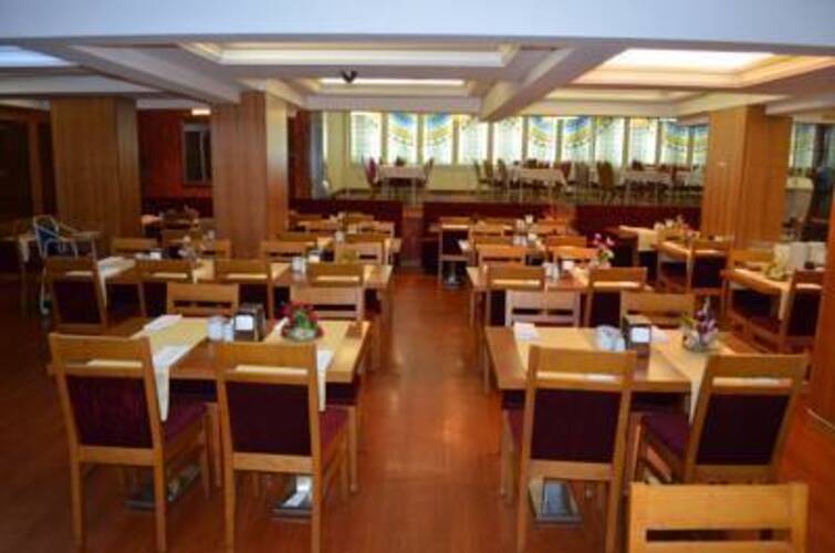 Yuksel Hotel