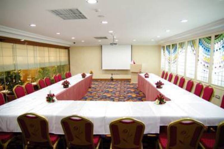 Yuksel Hotel