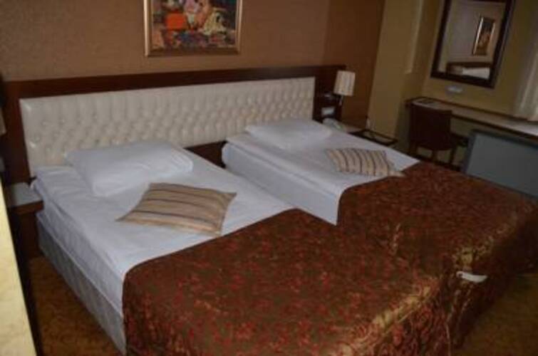 Yuksel Hotel