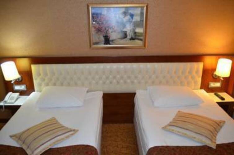 Yuksel Hotel