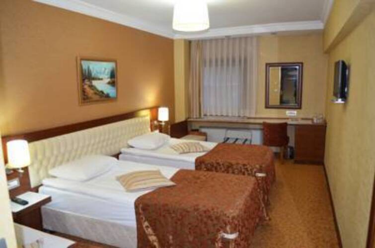 Yuksel Hotel
