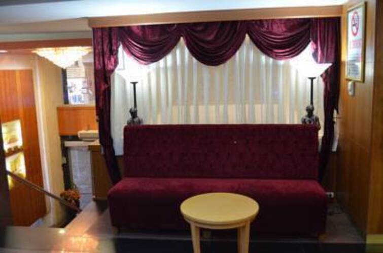 Yuksel Hotel