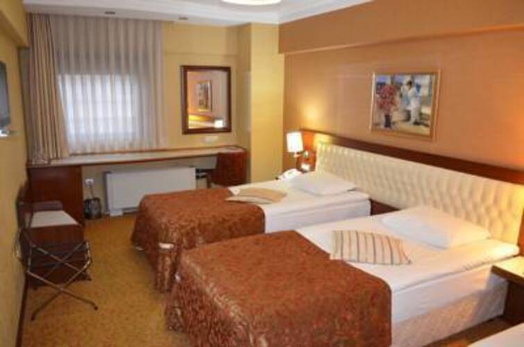 Yuksel Hotel