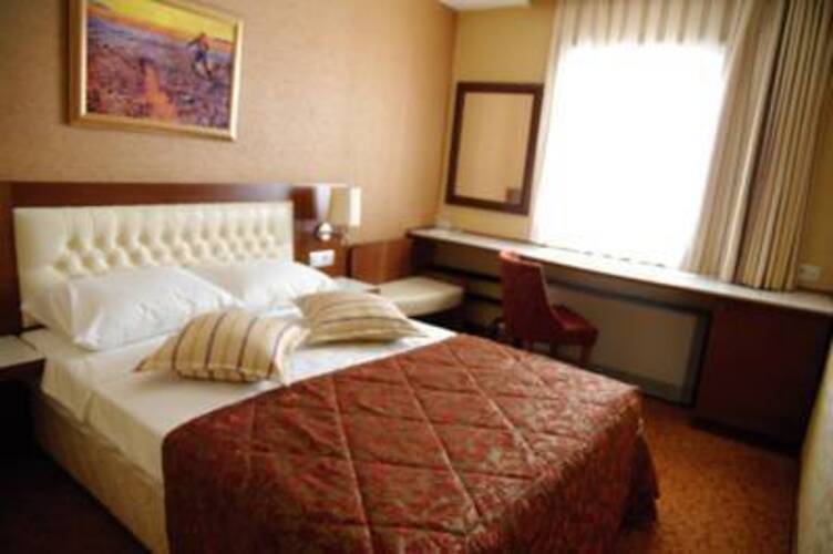 Yuksel Hotel