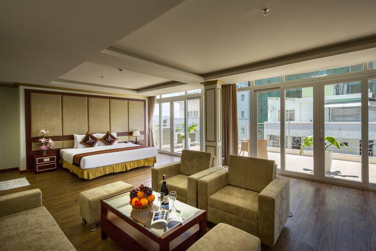 Paris Nha Trang Hotel