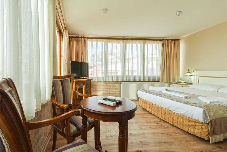 Saba Hotel