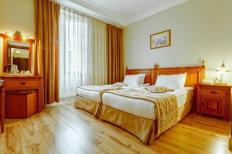 Saba Hotel