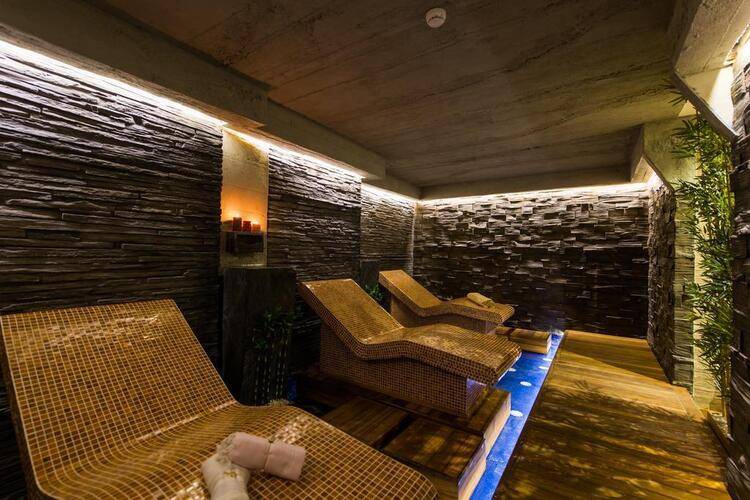 Favori Hotel