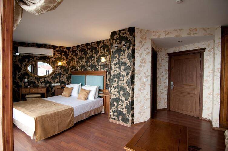 Artefes Hotel