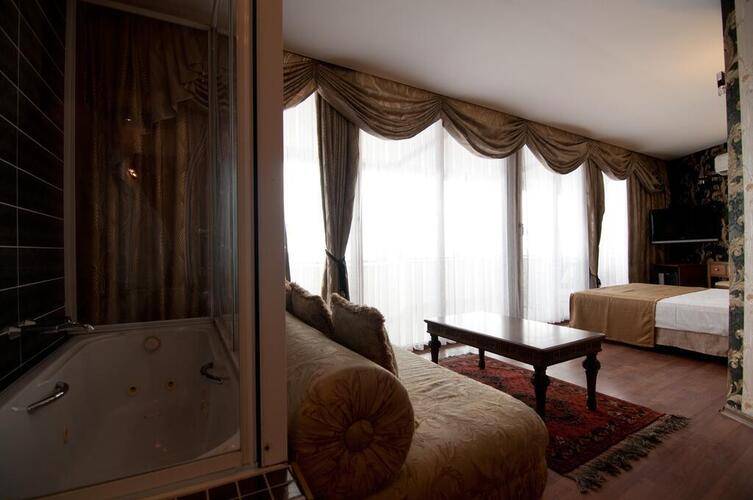 Artefes Hotel