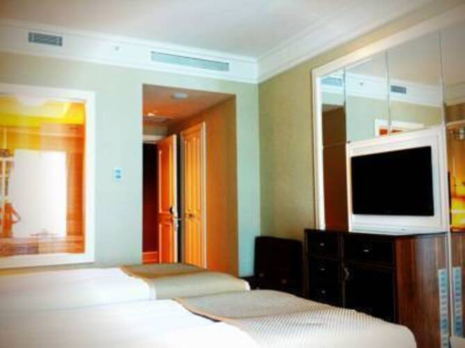 Titanic Comfort Hotel