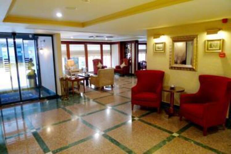 Titanic Comfort Hotel