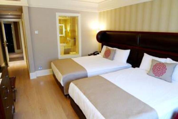 Titanic Comfort Hotel