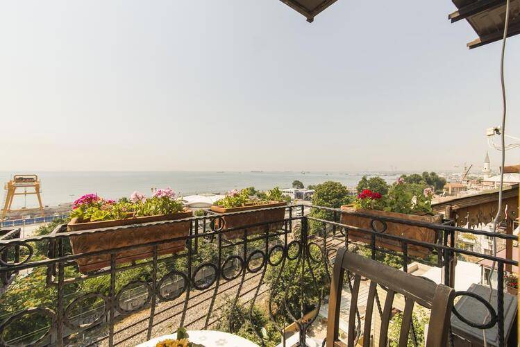Deniz Houses