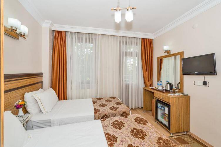May Hotel