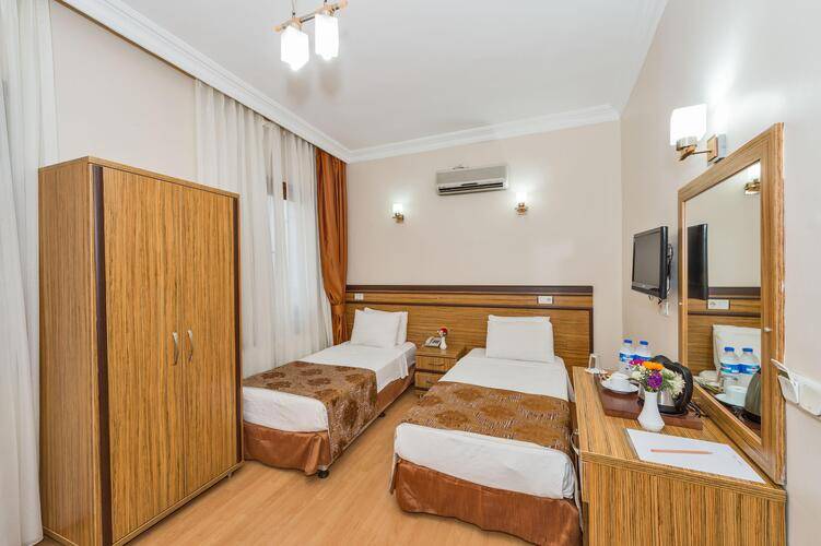 May Hotel