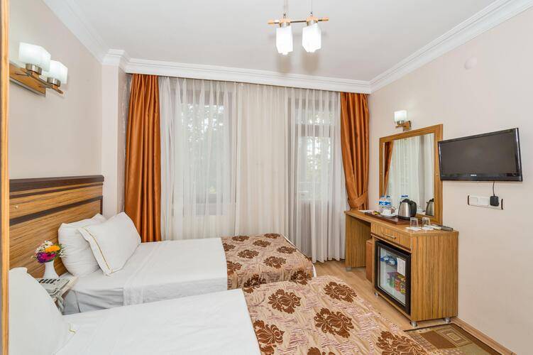 May Hotel