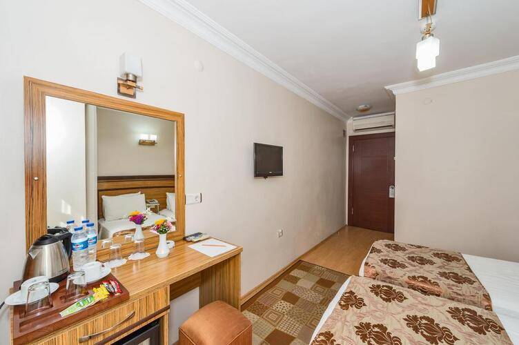 May Hotel