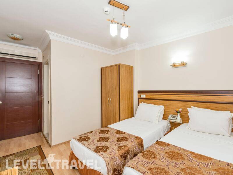 Фотография May Hotel