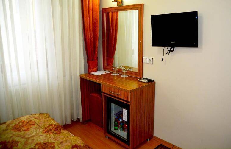 May Hotel