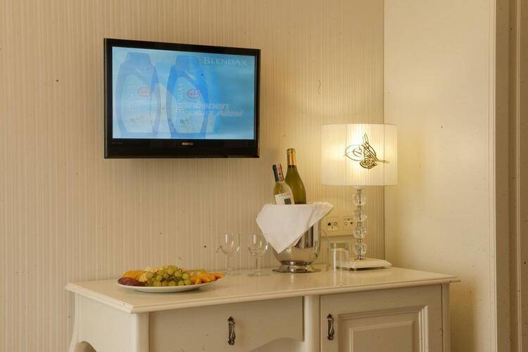 And Hotel