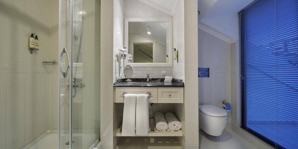 Icon Hotel