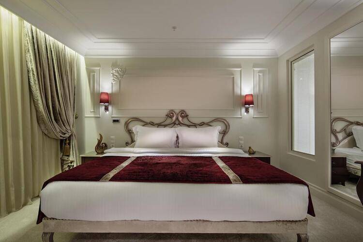 Icon Hotel