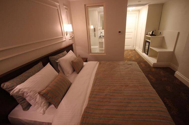 Icon Hotel