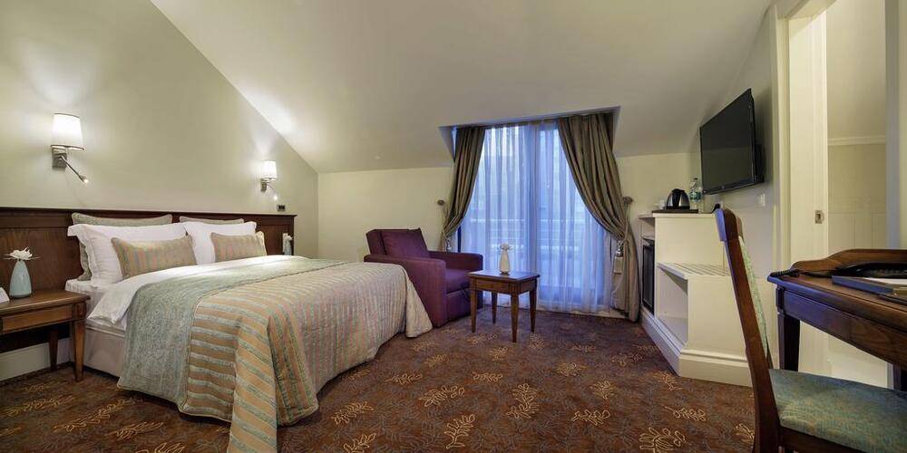 Icon Hotel