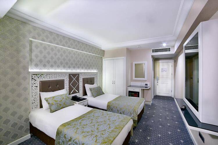 Monaco Hotel