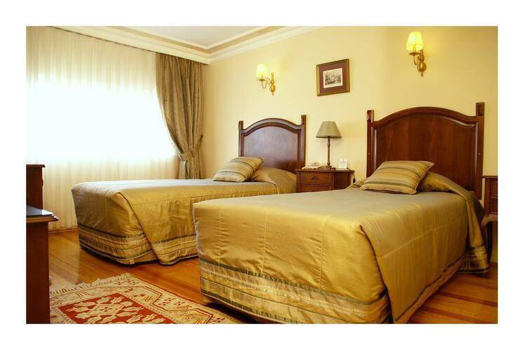 Uyan Hotel