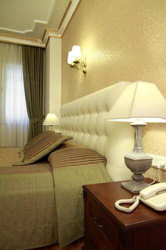 Uyan Hotel