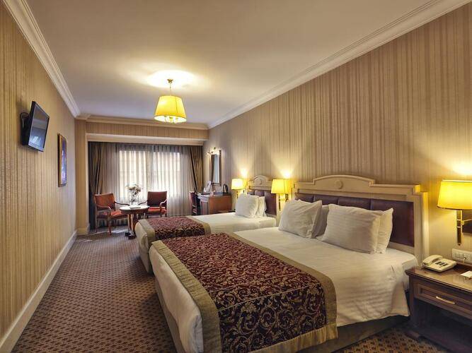 Taksim Metropark Hotel