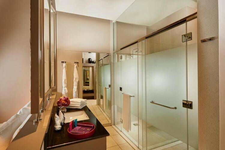 Heritance Negombo