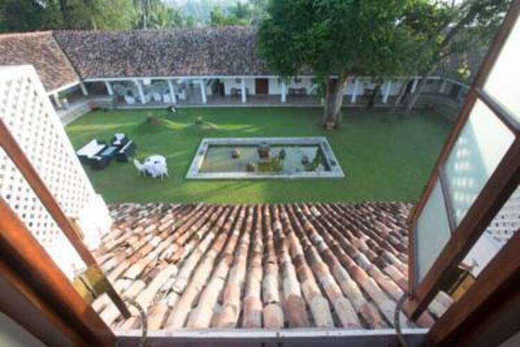 Tamarind Hill Hotel
