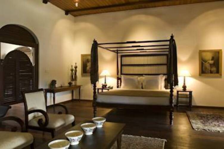 Tamarind Hill Hotel