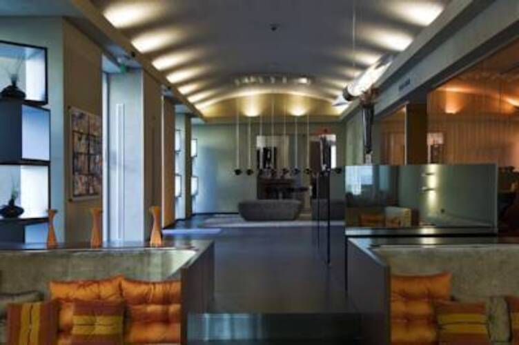 987 Design Prague Hotel