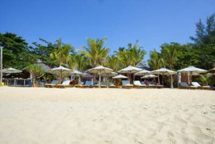 Coral Bay Resort