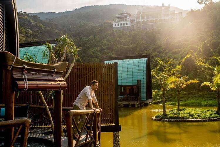 Intercontinental Danang Sun Peninsula Resort