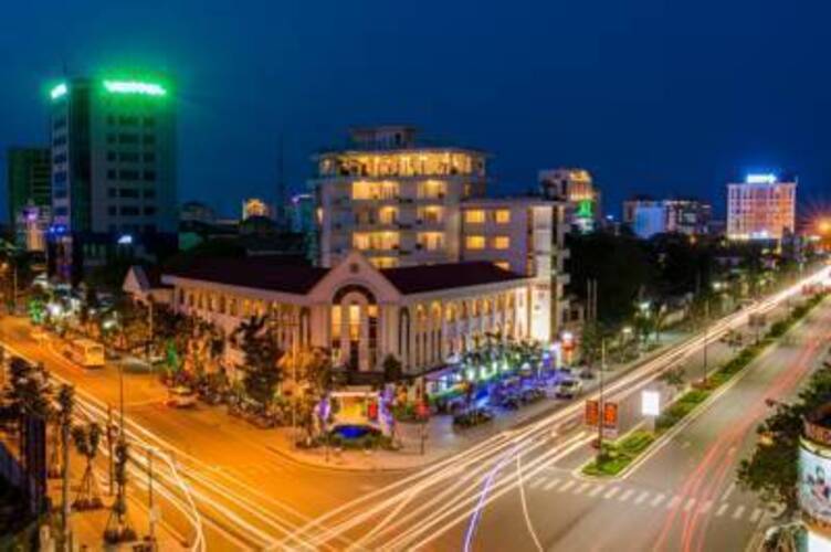 Festival Hotel