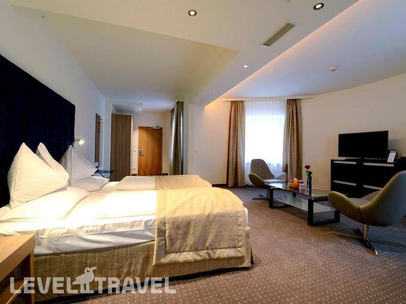 Фотография Hilight Suites Hotel (Ex. Starlight Suiten Hotel Am Heumarkt)