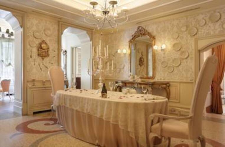 Chateau Monfort Hotel