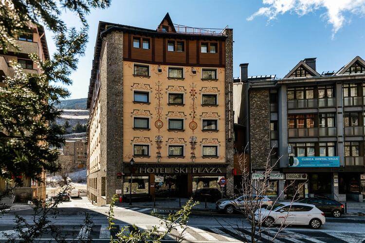 Ski Plaza Hotel