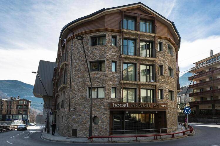 Magic Ski Hotel