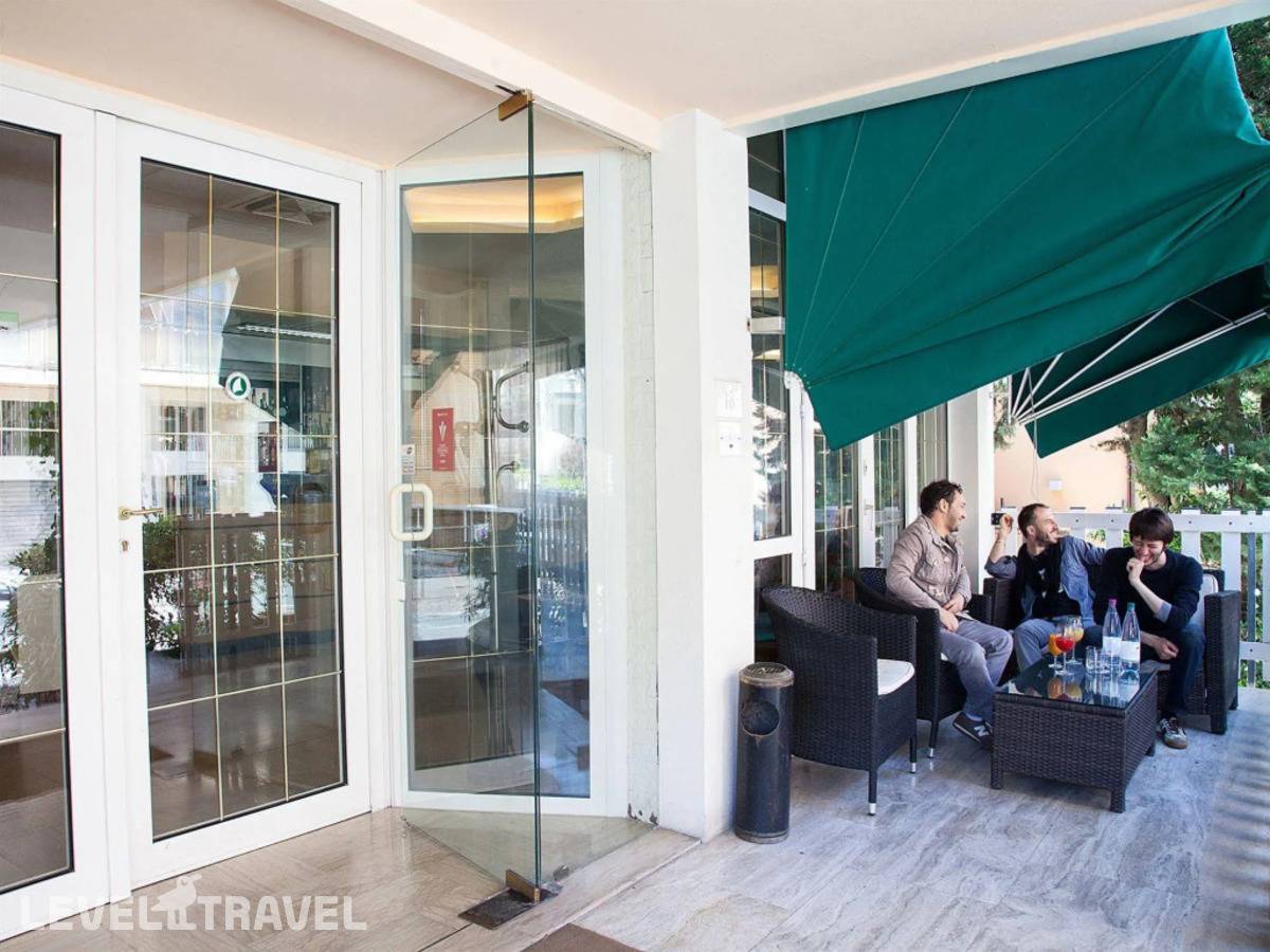 фотографии отеля Hotel Bamby в Италия(Римини) - фото №28