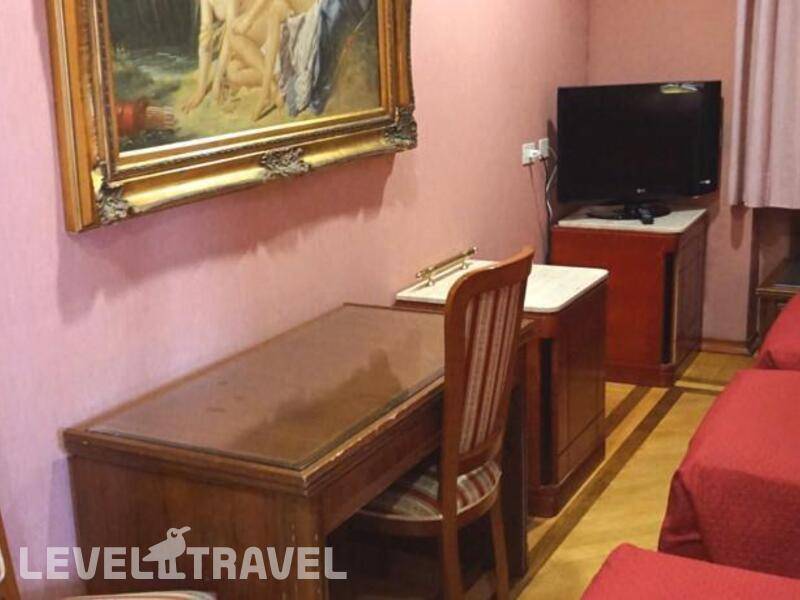 Фотография Madison Hotel