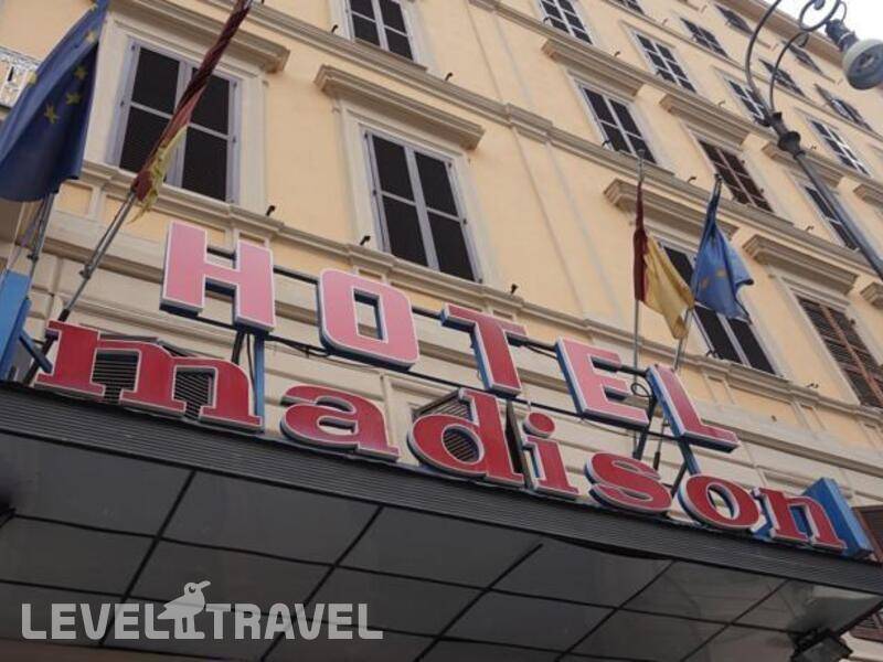 Фотография Madison Hotel