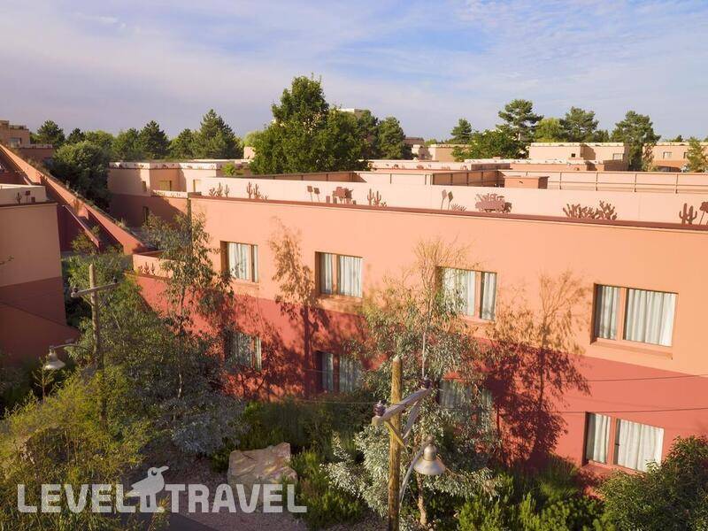 Фотография Disney’S Hotel Santa Fe