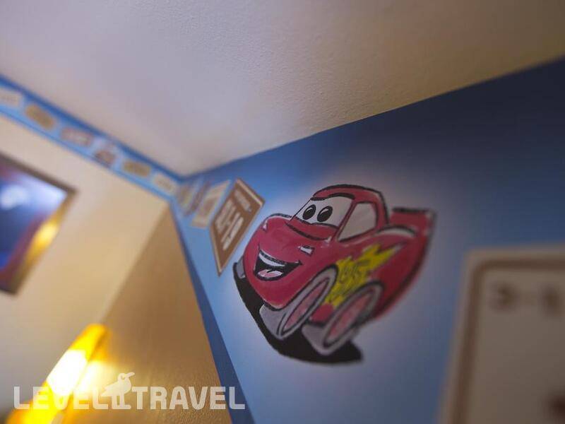 Фотография Disney’S Hotel Santa Fe