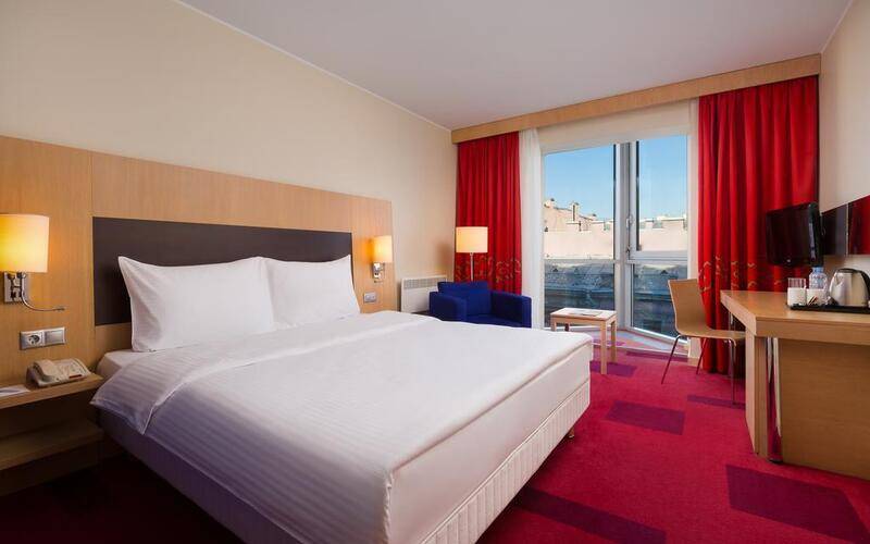 Cosmos Saint-Petersburg Nevsky Hotel (Ex. Park Inn By Radisson Nevsky)